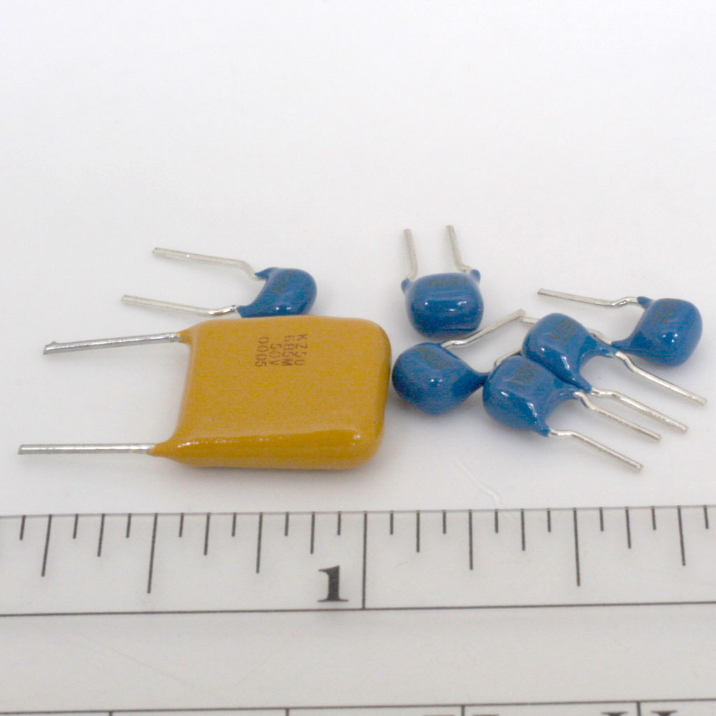 thumbnail image 2 of 20pcs 5pF 100V Monolithic Ceramic Chip Capacitor – High Quality – Unbranded 2 of 2